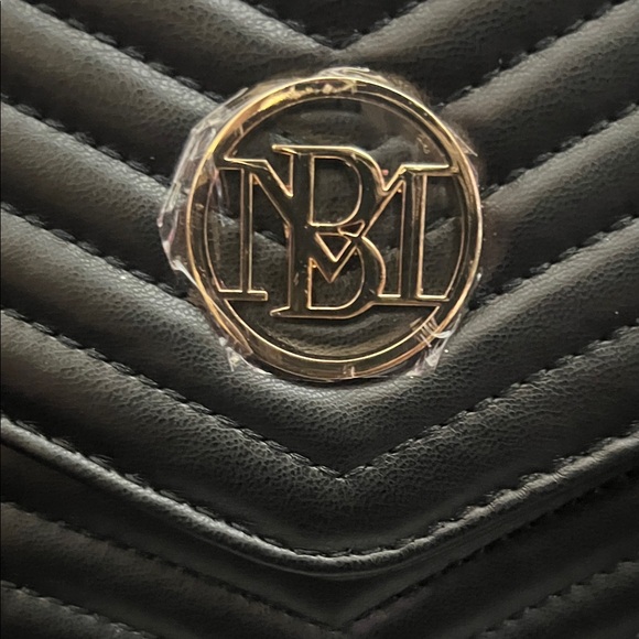 Black Quilted Chain Shoulder Bag - Picture 3 of 5